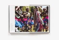 Book - Vogue On Location: People, Places, Portraits -Flower Gift Shop 71jsz9 BRvL