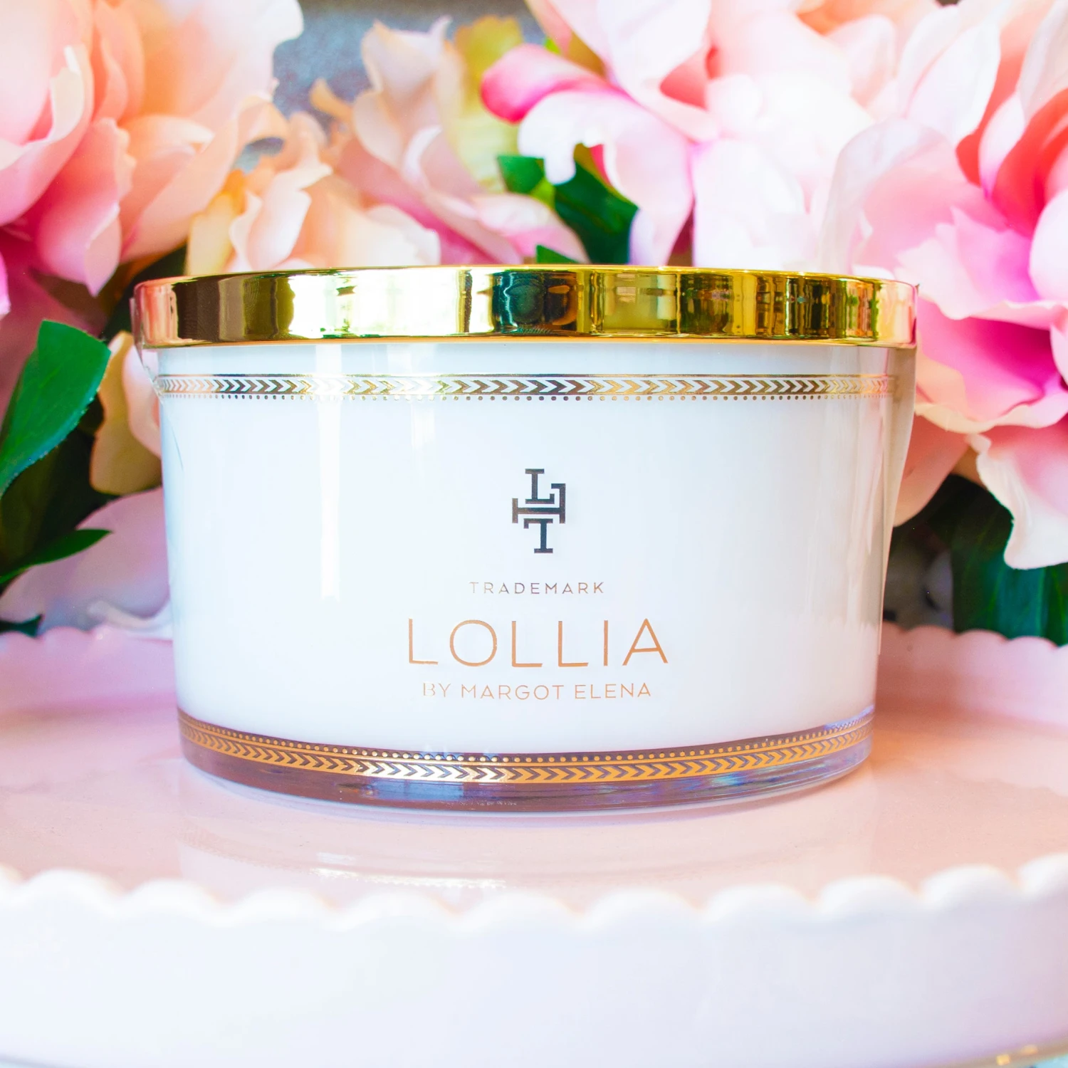 Lollia - Bath Salts - Decorative Vessel & Gold Scoop 3 Lollia - Bath Salts - Decorative Vessel & Gold Scoop